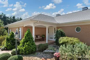 18 Thornapple Dr, Hendersonville, NC 28739 - Photo 9