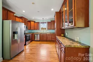 25 Willow Branch Ln, Weaverville, NC 28787 - Photo 15