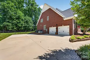 932 Gristmill Dr, Rock Hill, SC 29732 - Photo 45