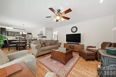 1032 30th Avenue Lane NE, Hickory, NC 28601 - Photo 5