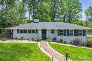 2 Bevlyn Dr, Asheville, NC 28803 - Photo 3