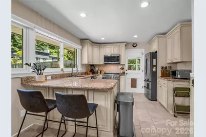 2 Bevlyn Drive, Asheville, NC 28803 - Photo 27