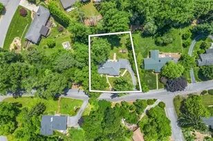 2 Bevlyn Dr, Asheville, NC 28803 - Photo 11