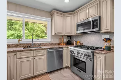 2 Bevlyn Drive, Asheville, NC 28803 - Photo 29