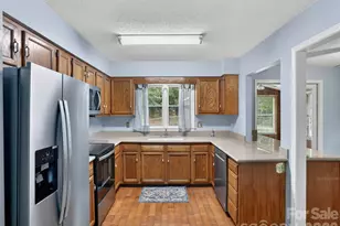 743 Kyles Creek Rd, Hendersonville, NC 28792 - Photo 21