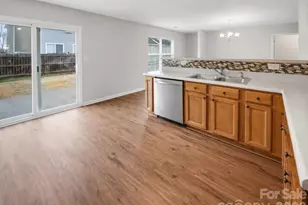 220 Hunslet Cir, Charlotte, NC 28206 - Photo 5