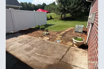 892 Trial Place, Newton, NC 28658 - Photo 11