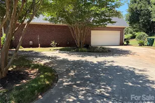 892 Trial Pl, Newton, NC 28658 - Photo 13