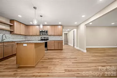 323 Stepp Avenue, Hendersonville, NC 28739 - Photo 19