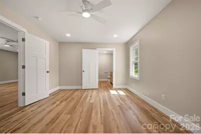 323 Stepp Avenue, Hendersonville, NC 28739 - Photo 25