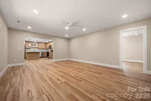 323 Stepp Ave, Hendersonville, NC 28739 - Photo 23