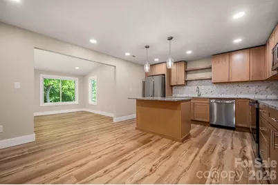 323 Stepp Avenue, Hendersonville, NC 28739 - Photo 15
