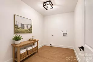 2204 Rozzelles Ferry Rd, Charlotte, NC 28208 - Photo 13