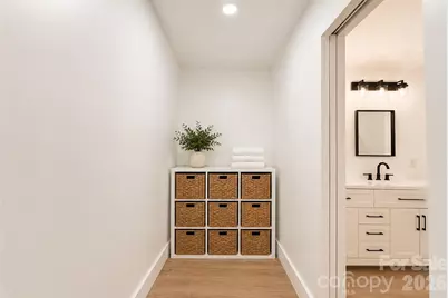 2204 Rozzelles Ferry Road, Charlotte, NC 28208 - Photo 17