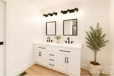 2204 Rozzelles Ferry Road, Charlotte, NC 28208 - Photo 15