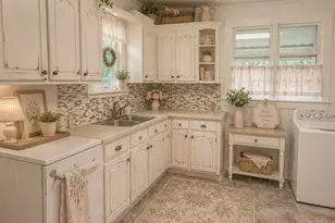 1129 W 5th Ave, Gastonia, NC 28052 - Photo 11
