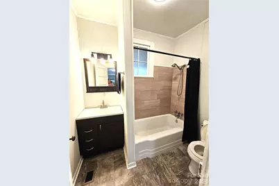 1129 W 5th Avenue, Gastonia, NC 28052 - Photo 15