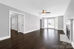 25012 Molokai Dr, Fort Mill, SC 29708 - Photo 5