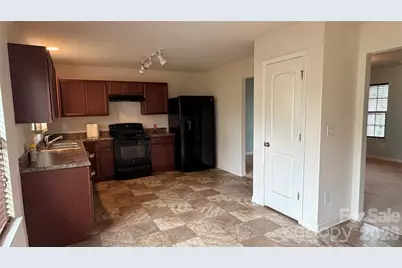 2602 Meadow Knoll Drive, Charlotte, NC 28269 - Photo 9