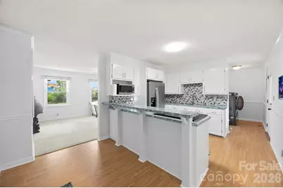 611 W Lewis Street, Dallas, NC 28034 - Photo 11