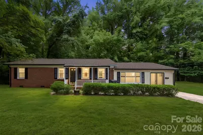 611 W Lewis Street, Dallas, NC 28034 - Photo 1