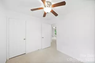 611 W Lewis St, Dallas, NC 28034 - Photo 25
