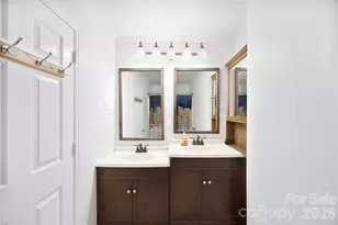 611 W Lewis St, Dallas, NC 28034 - Photo 27
