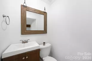 611 W Lewis St, Dallas, NC 28034 - Photo 23