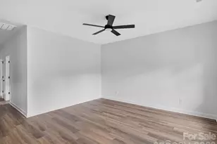 417 8th St Dr SW, Hickory, NC 28602 - Photo 9