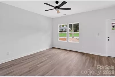 417 8th Street Drive SW, Hickory, NC 28602 - Photo 5