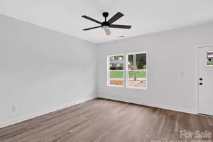 417 8th St Dr SW, Hickory, NC 28602 - Photo 5