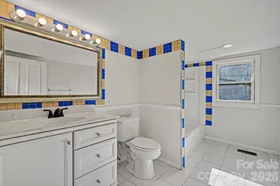 1402 1st Avenue Place NW, Hickory, NC 28601 - Photo 31