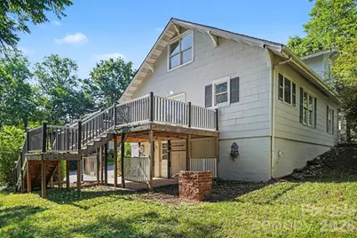 1402 1st Avenue Place NW, Hickory, NC 28601 - Photo 5