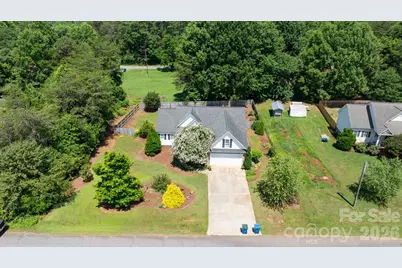 1621 Herbie Circle, Newton, NC 28658 - Photo 3