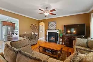 1621 Herbie Cir, Newton, NC 28658 - Photo 9