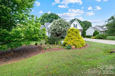 1621 Herbie Circle, Newton, NC 28658 - Photo 25