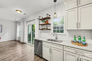 9902 Highlands Crossing Dr, Charlotte, NC 28277 - Photo 9