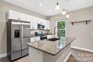 88 Walker St, Black Mountain, NC 28711 - Photo 11
