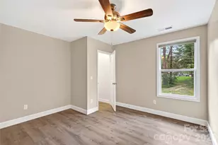 88 Walker St, Black Mountain, NC 28711 - Photo 31