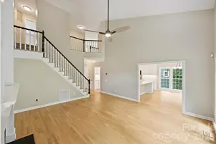 5317 Fairvista Dr, Charlotte, NC 28269 - Photo 13