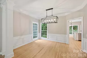 5317 Fairvista Dr, Charlotte, NC 28269 - Photo 9