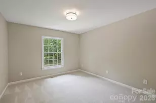 5317 Fairvista Dr, Charlotte, NC 28269 - Photo 37