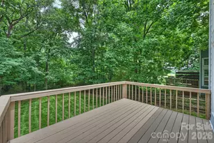 5317 Fairvista Dr, Charlotte, NC 28269 - Photo 41
