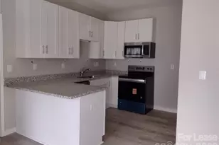 303 N Crigler St, Charlotte, NC 28216 - Photo 3