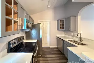 1110 Helms Rd, Charlotte, NC 28214 - Photo 3