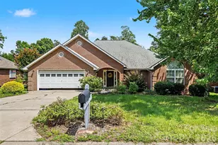 1318 Crown Ridge Dr, Fort Mill, SC 29708 - Photo 1