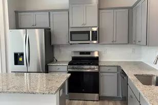 5008 Falstone Dr, Charlotte, NC 28269 - Photo 9