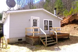 47 Integrity Mountain Rd, Otto, NC 28763 - Photo 17