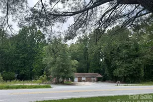 3177 Haywood Rd, Hendersonville, NC 28791 - Photo 1