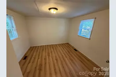 9235 Kendall Drive, Charlotte, NC 28214 - Photo 9